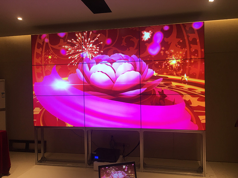 46寸3X3九連屏拼接屏入駐東莞環(huán)球經(jīng)典新型材料會(huì)議室完美收官